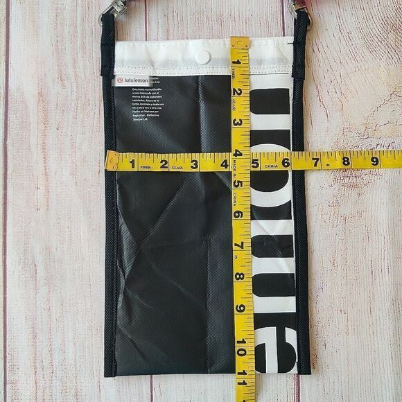 Lululemon handmade crossbody phone holder with card holder - Picture 8 of 9